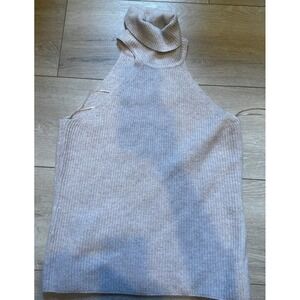 Reiss tank size large